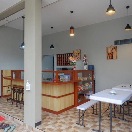 Reddoorz Near Kampus Ump Purwokerto 2 Hotell Sumbang Exteriör bild