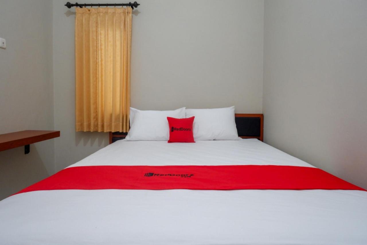 Reddoorz Near Kampus Ump Purwokerto 2 Hotell Sumbang Exteriör bild