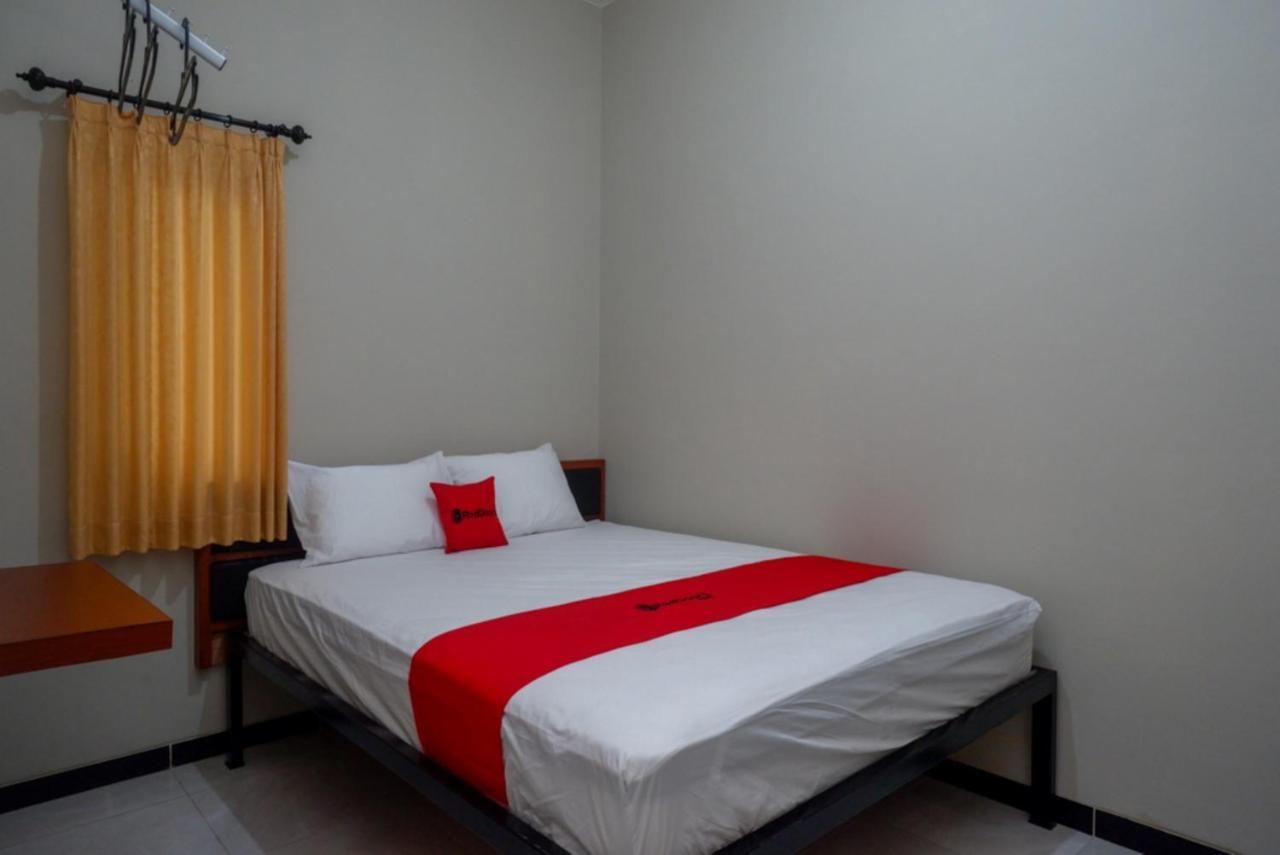 Reddoorz Near Kampus Ump Purwokerto 2 Hotell Sumbang Exteriör bild