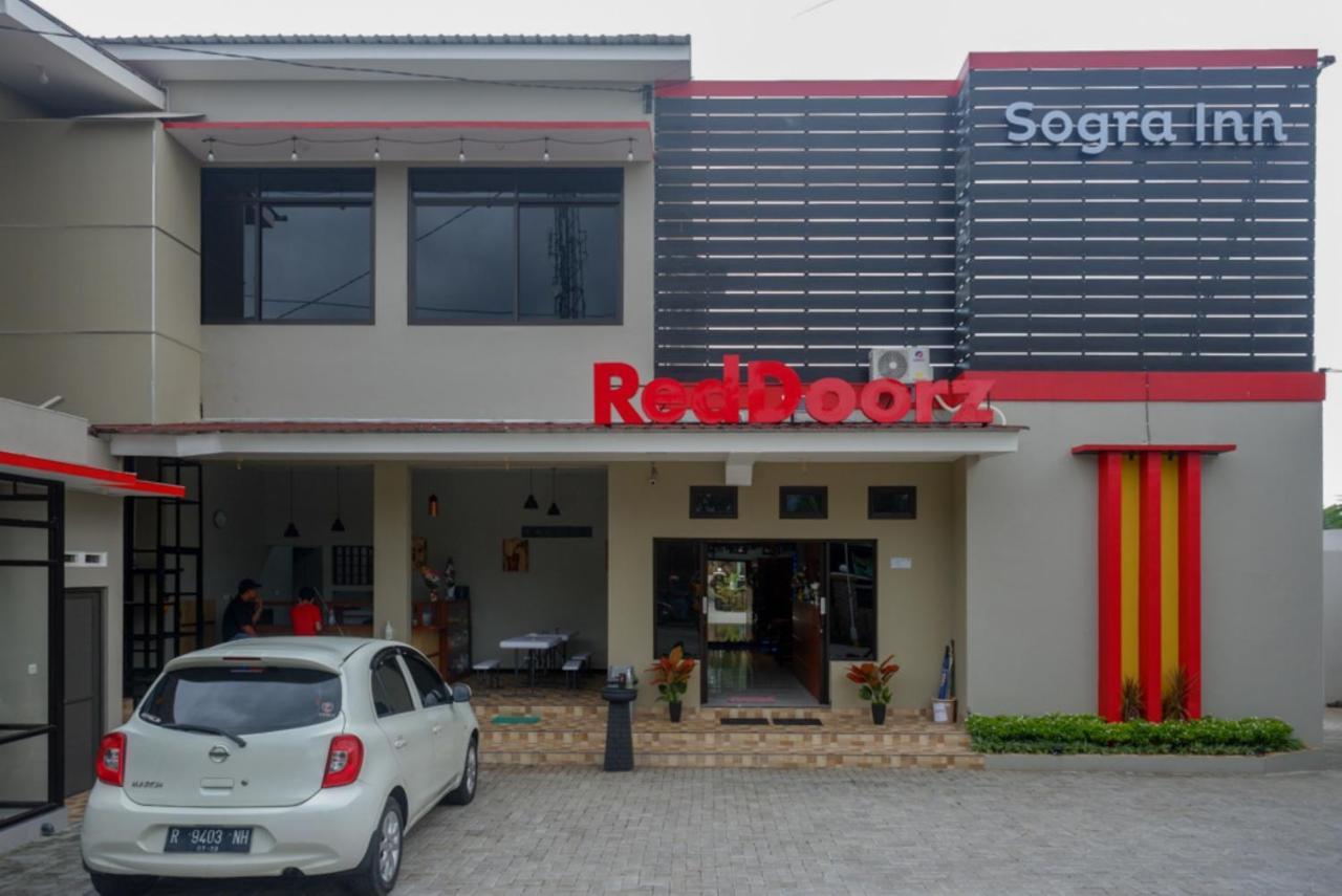 Reddoorz Near Kampus Ump Purwokerto 2 Hotell Sumbang Exteriör bild