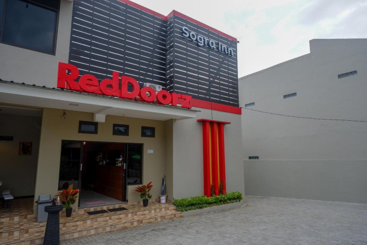 Reddoorz Near Kampus Ump Purwokerto 2 Hotell Sumbang Exteriör bild