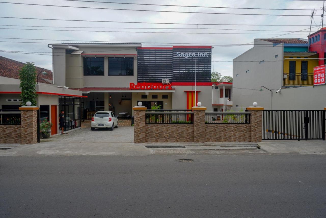 Reddoorz Near Kampus Ump Purwokerto 2 Hotell Sumbang Exteriör bild