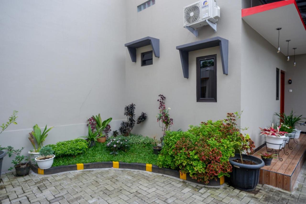 Reddoorz Near Kampus Ump Purwokerto 2 Hotell Sumbang Exteriör bild